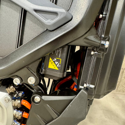 Surron Ultra Bee 2025 Off Road Stealth Black
