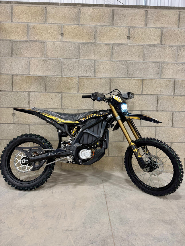 Surron Ultra Bee 2025 Off Road Stealth Black